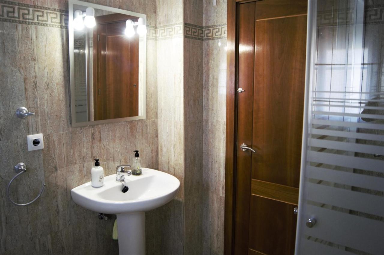 Amplio Piso 8 Mts Mezquita - Wifi - A/C - Parking قرطبة المظهر الخارجي الصورة